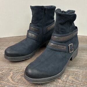 Stylish Black Ankle Boots